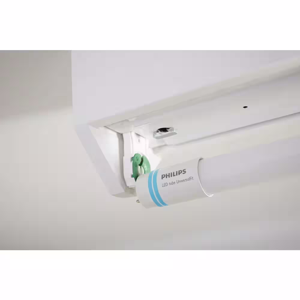 Philips 32-Watt T8/ 40-Watt T12 4 ft. Linear Replacement Universal Fit LED Tube Light Bulb Daylight (5000K) (10-Pack)