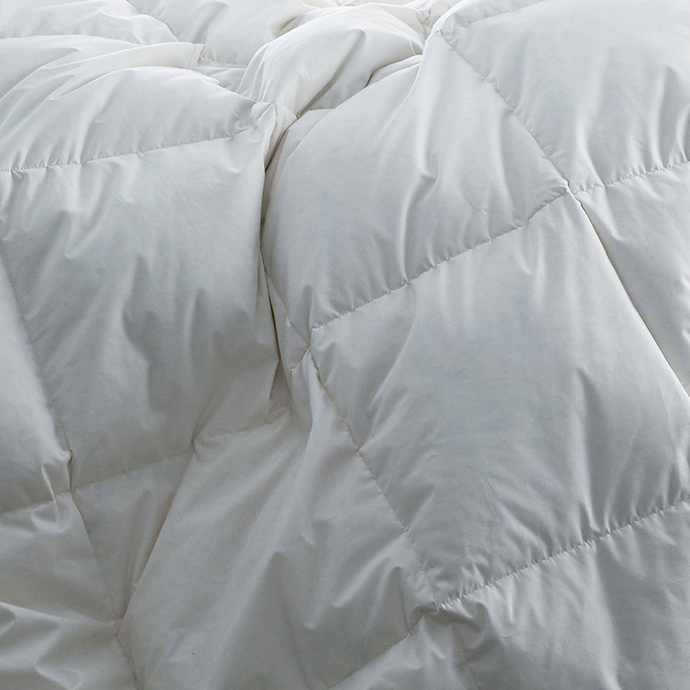 The Company Store Legends Hotel Organic Medium Warmth White Queen Down Comforter