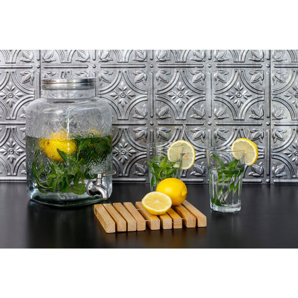 INNOVERA DECOR BY PALRAM 18.5'' x 24.3'' Empire Decorative 3D PVC Backsplash Panels in Crosshatch Silver 6-Pieces