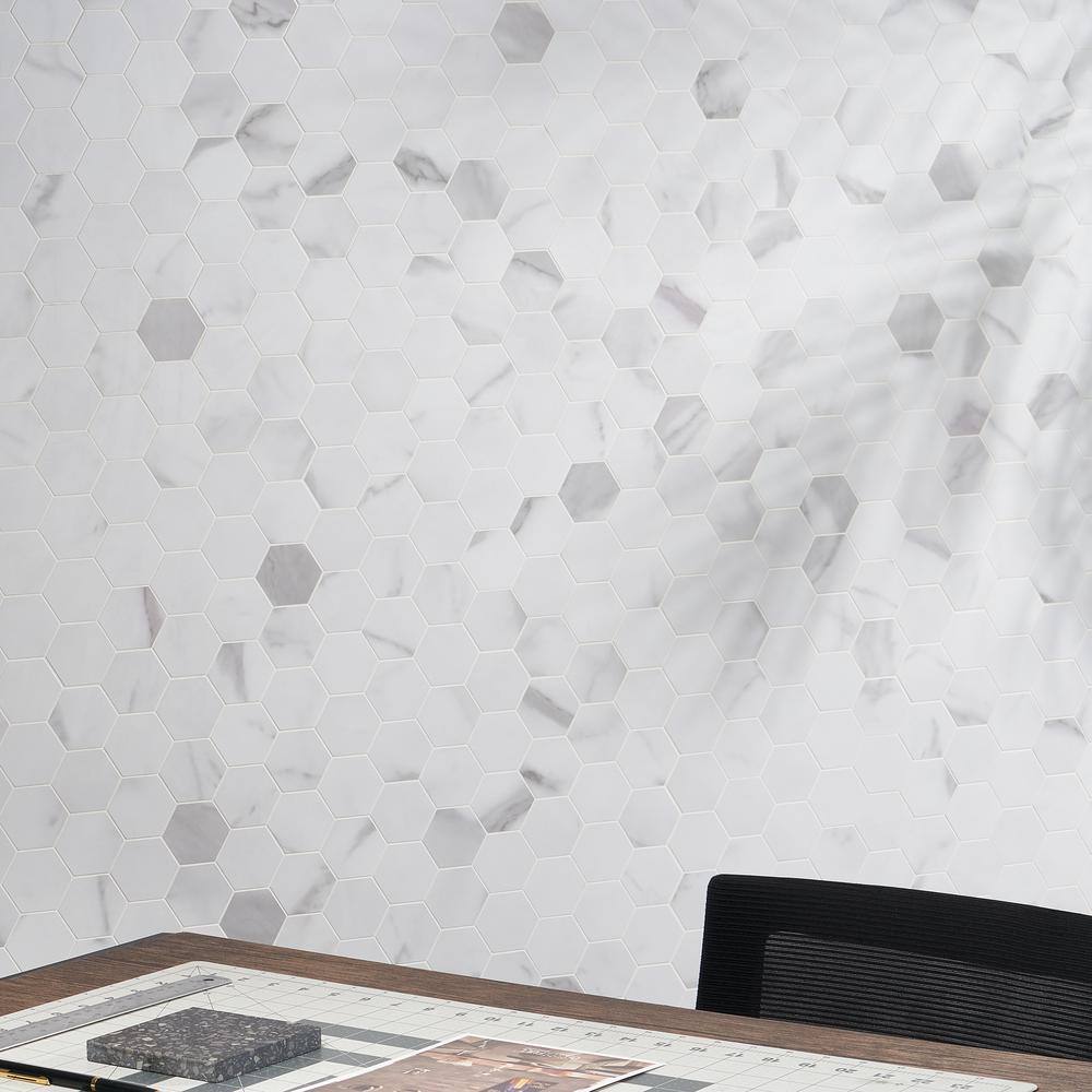 Ivy Hill Tile Luxe Core Hex Calacatta 11.61 in. x 11.81 in. SPC Peel and Stick Tile (0.95 Sq. Ft. / Sheet)